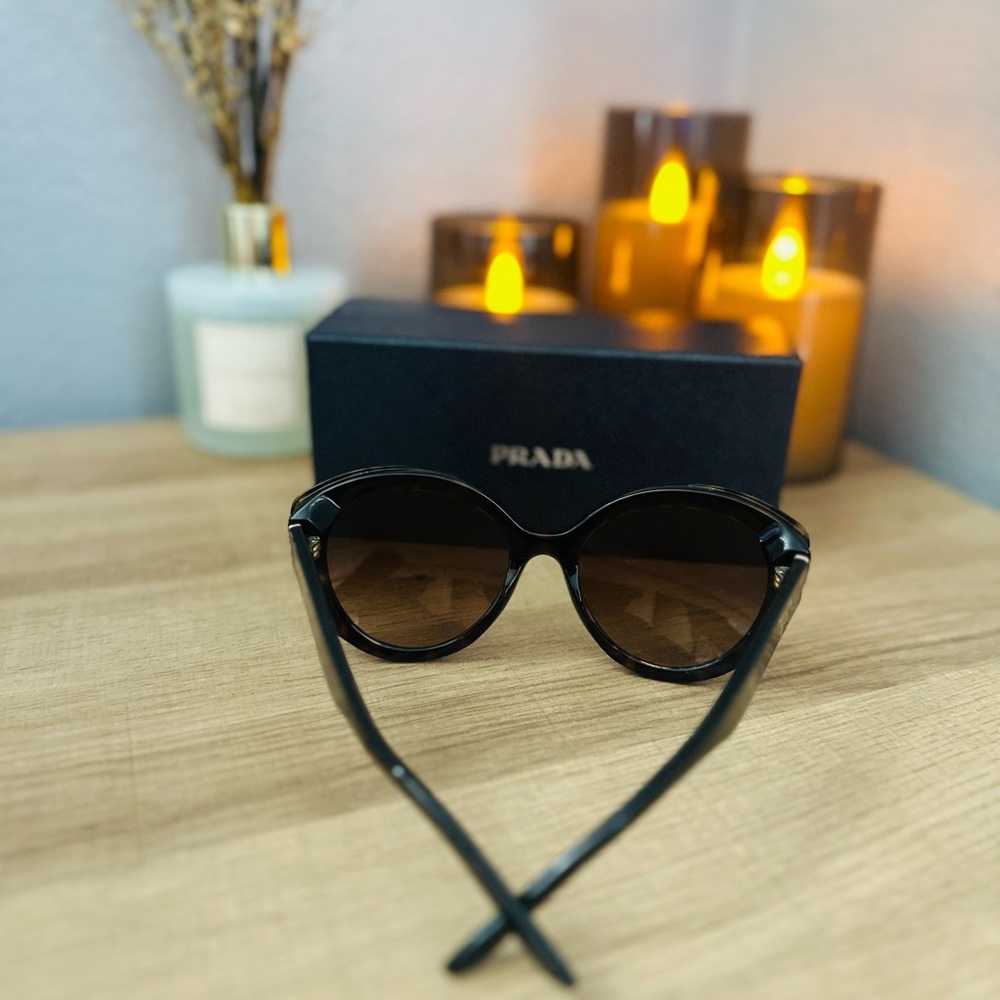 AUTHENTIC Prada Black Oversized Cat-Eye Sunnies 😎🕶️ - Picture 5 of 7